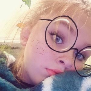 Meet your Posher, Hope